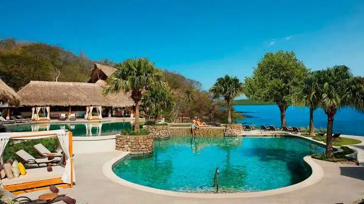 Secrets Papagayo