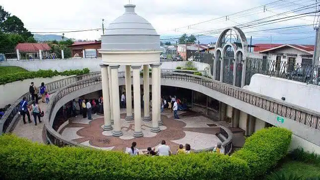 Basilica De Nuestra Señora