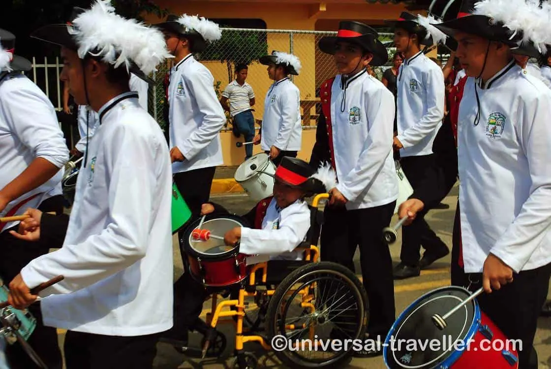 Travelling Universaltravellerdsc 0101