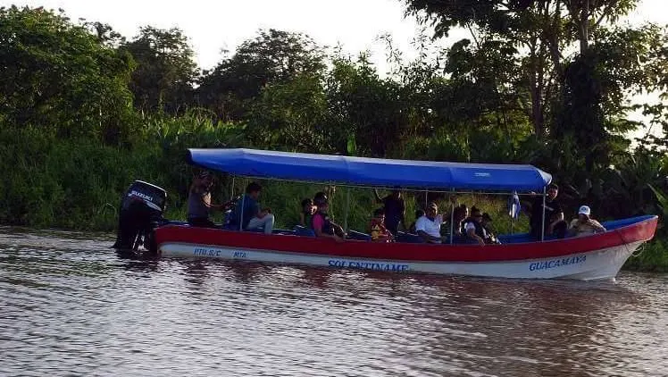 costa rica a nicaragua in barca