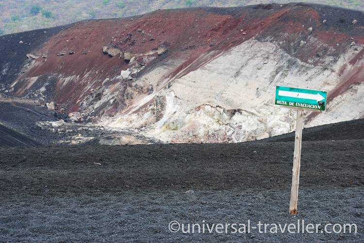 backpacking volcano boarding nicaragua dsc