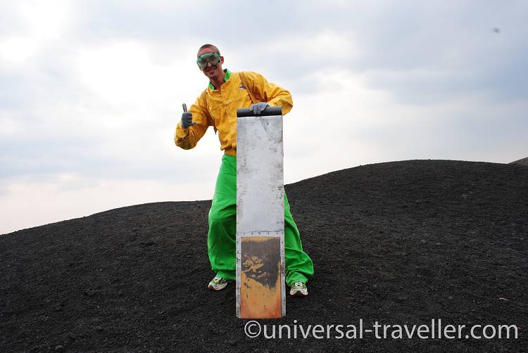 backpacking volcano boarding nicaragua dsc