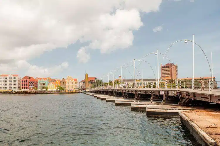 How to Explore Willemstad, Curacao like a Local 4 How to Explore Willemstad, Curacao like a Local
