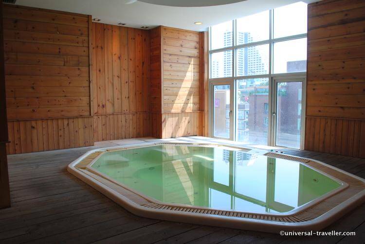 The Jacuzzi - The Perfect Place To Relax After A Long Day Of Sightseeing Or Shopping.