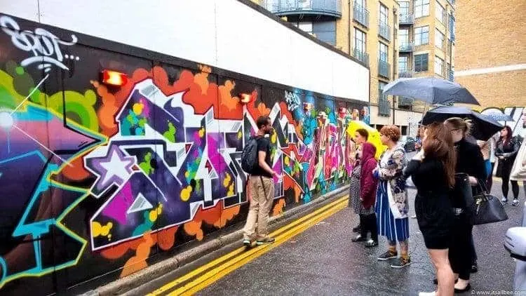 Street Art Tour in East London.