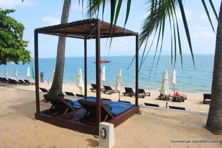 Jede Beachfront-Villa Hat Ihr Eigenes Sonnendeck.  