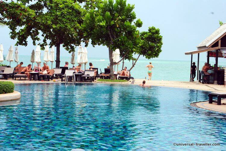 Very Nice Pool With View On The Sea.