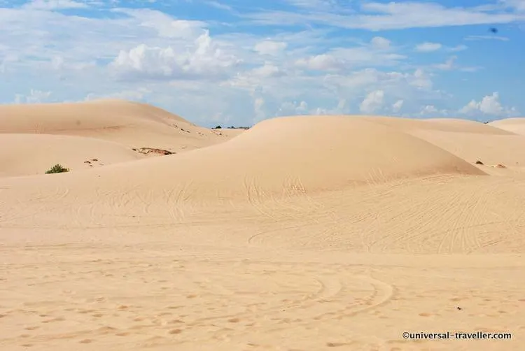 De Beroemde White Sand Dunes, Waarvan Beweerd Wordt Dat Het De Droogste Plek In Zuidoost-Azië Is.
