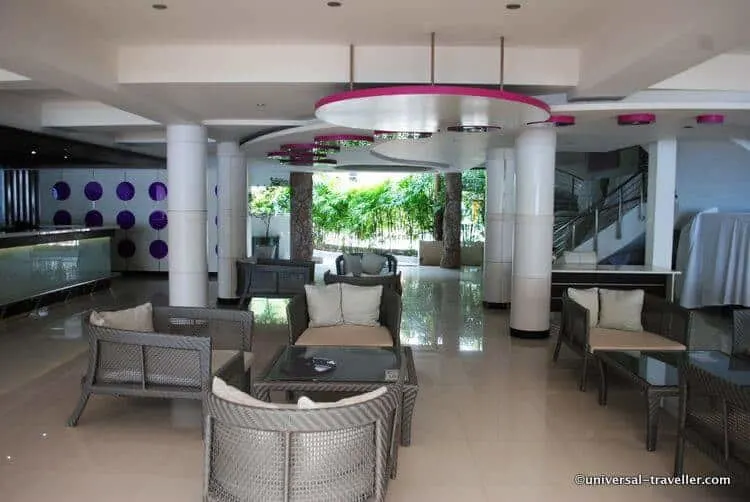 Hotel Review - The L Resort Krabi, Thailand 14 The spacious lobby. Here guests can also find a lounge that offers a wide selection of alcoholic and non-alcoholic drinks.