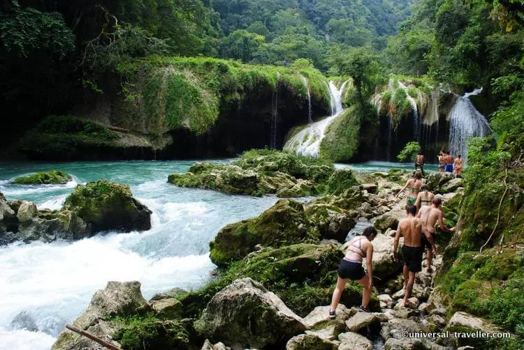 Semuc-Champey-Guatemala-Piscine Naturali E Grotte