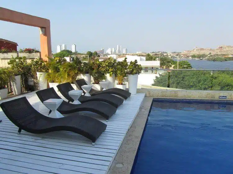 Rooftop2_Armeria