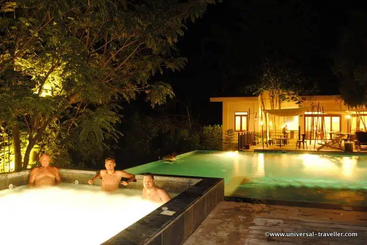 El-LeóN-Divertido-Coron-Palawan-Filipinas-Hotel-RevisióN-005