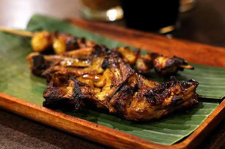 Filipino-AlimentacióN-Popular-Deseos-De-Filipinas Pollo A La Parrilla Inasal