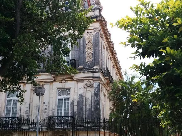 Una Casa Antigua En MéRida, MéXico