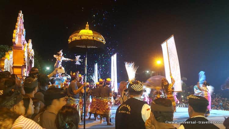 Festival E Cerimonie Di Bali
