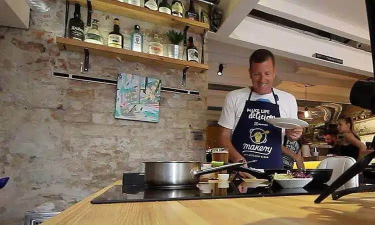 Ungarischer Kochkurs Zum Anfassen Und Zubereiten Traditioneller Gerichte In The Budapest Makery