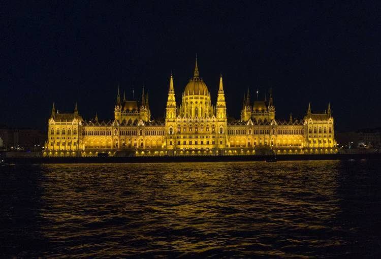 Budapest Top Attractions - Danube Cruise