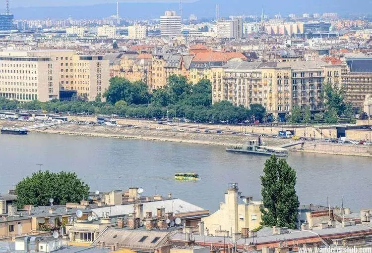 Chain Bridge Budapest - Riverride Budapest Tour