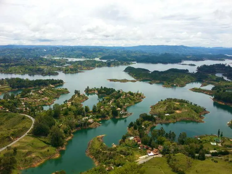 Pontos De Interesse Da ColôMbia A Vista De El Penol De Guatape