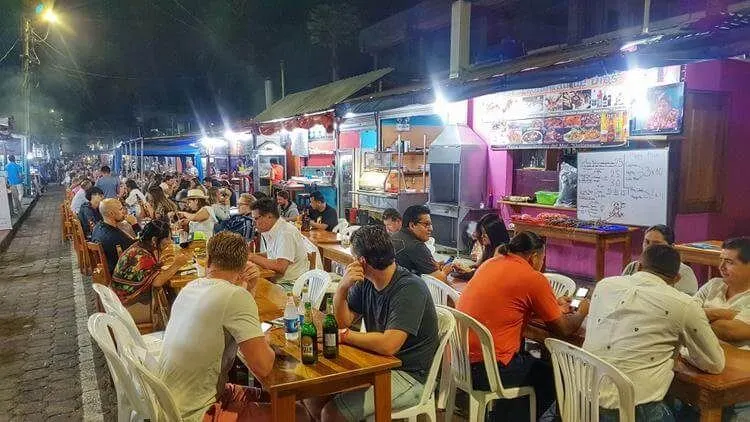 Chioschi Per Il Viaggio Alle Galapagos Seaood Street Santa Cruz