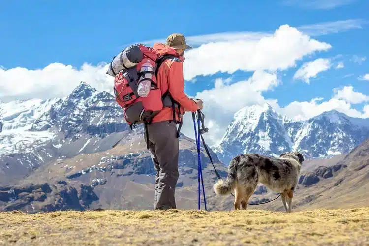 Il Circuito Di Ausangate È Uno Dei Trekking Più Belli Del Perù.