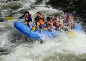 rafting banos ecuador