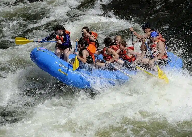 Rafting Banos Ecuador