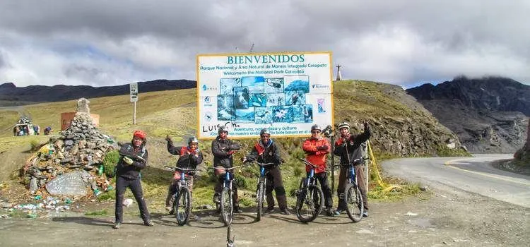 Ciclismo por la Carretera de la Muerte en Bolivia 3