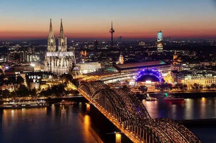 ein tag in köln köln-3742546_1280