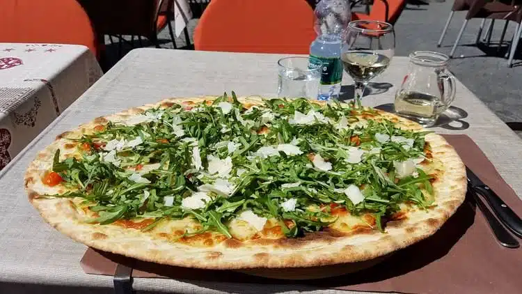 Huge Pizzas From Langolo Di Mel
