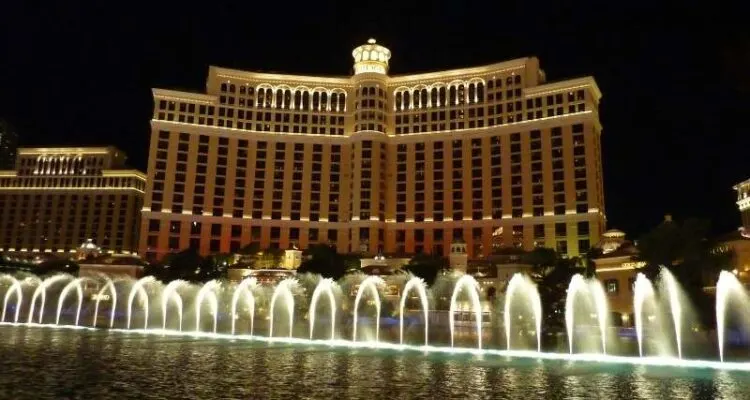 Cosas Gratis Y Baratas Que Hacer En Las Vegas | Qué Ver En Las Vegas 2 Fountains Of Bellagio Attraction In Las Vegas