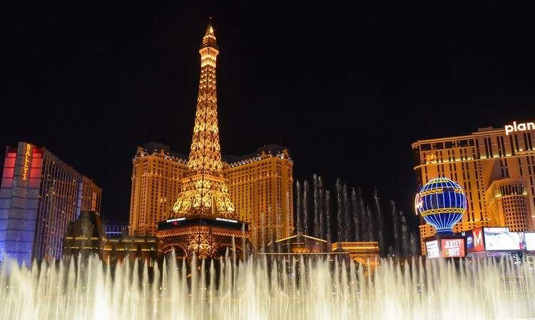 The Eiffel Tower Replica In Las Vegas Cheap Things To Do In Las Vegas This Weekend