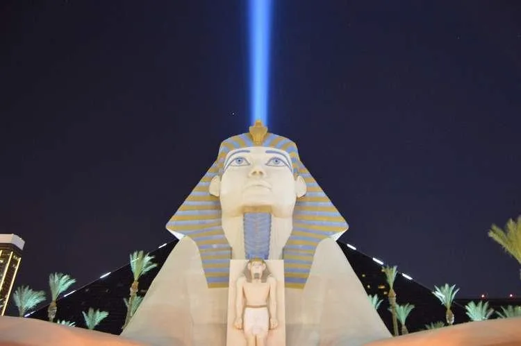 Luxor Sky Beam Cose Da Fare A Las Vegas A Buon Mercato
