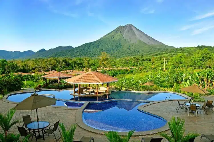Piscine Arenal Manoa Hotel