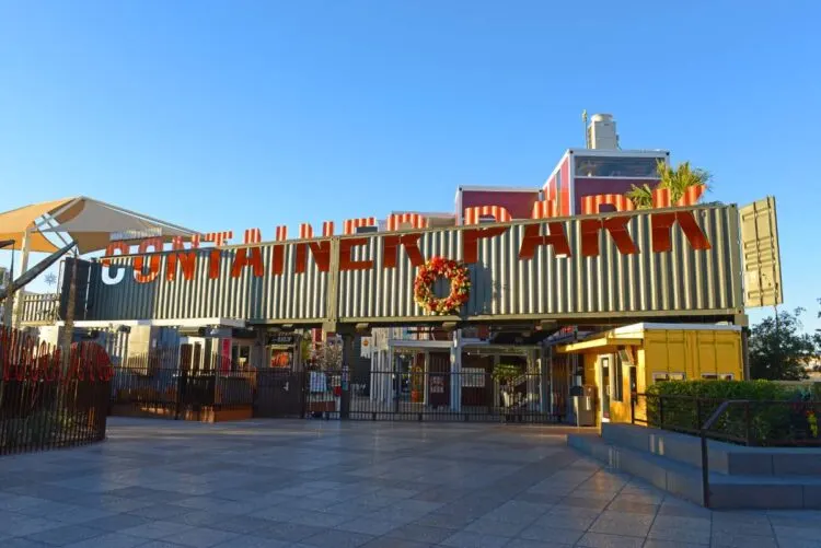 Containerpark In De Open Lucht In Het Centrum