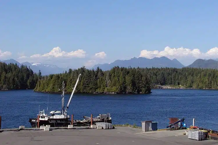 Ultimate List of Best Things to do on Vancouver Island 3 tofino-visit vancouver island