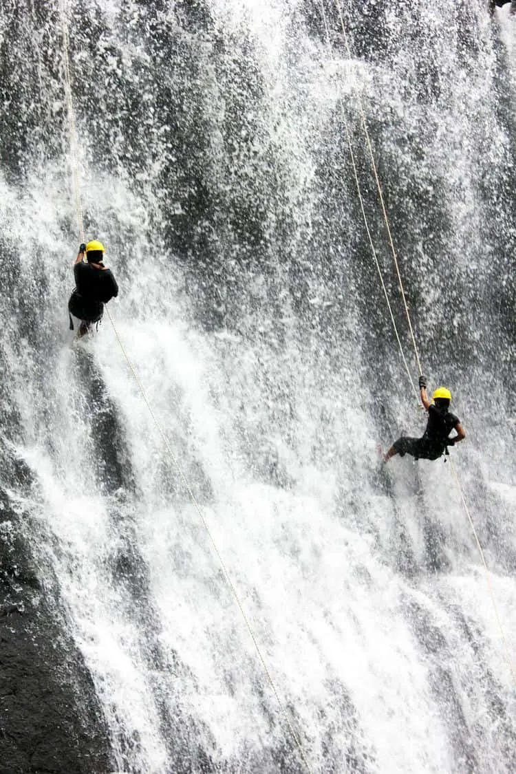 Best Canyoning and Waterfall Rappelling Tours in Costa Rica 1 Best Canyoning and Waterfall Rappelling Tours in Costa Rica
