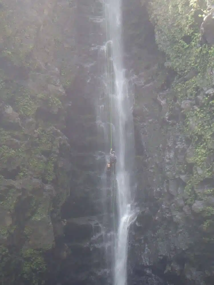 Best Canyoning and Waterfall Rappelling Tours in Costa Rica 2