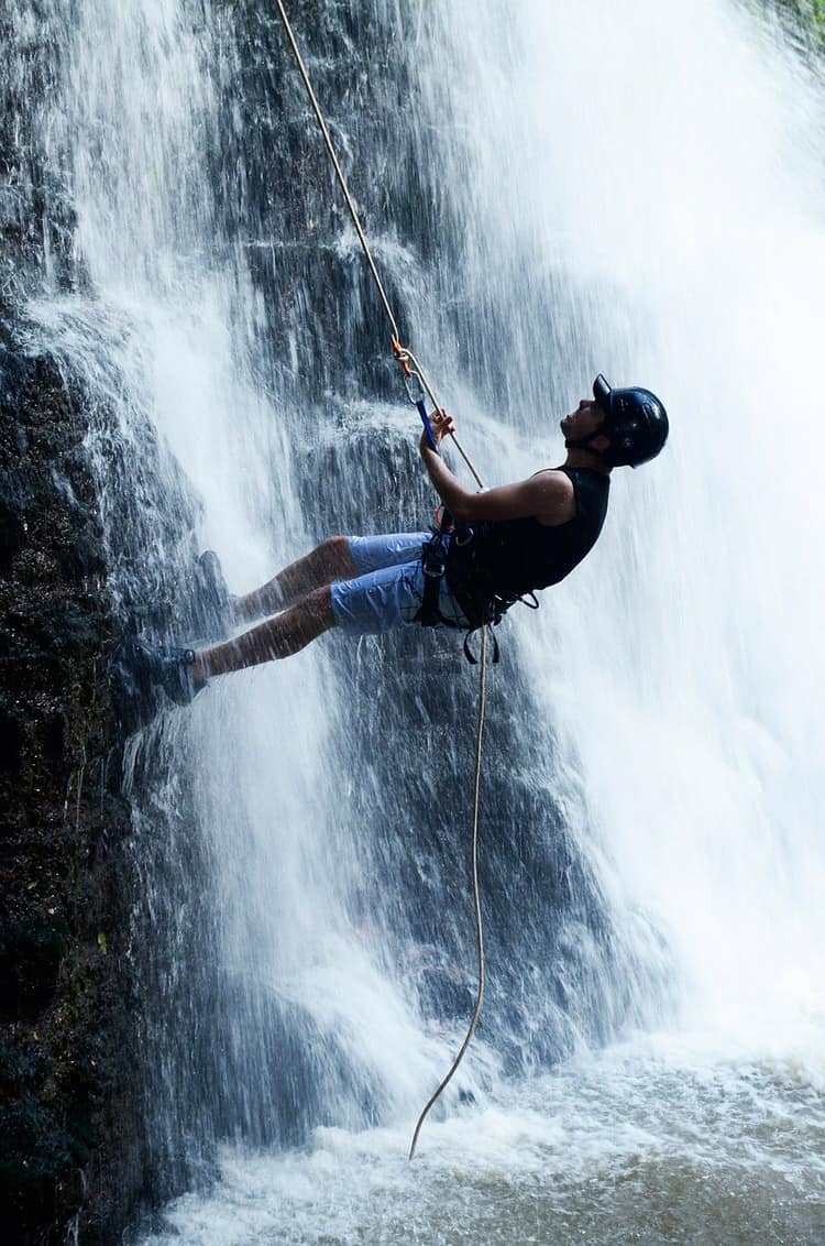 Best Canyoning And Waterfall Rappelling Tours In Costa Rica