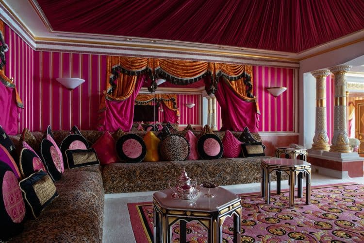 Burj Al Arab - Royal Suite Queen Bedroom Majlis_©Jumeirah Hotels &Amp; Resorts