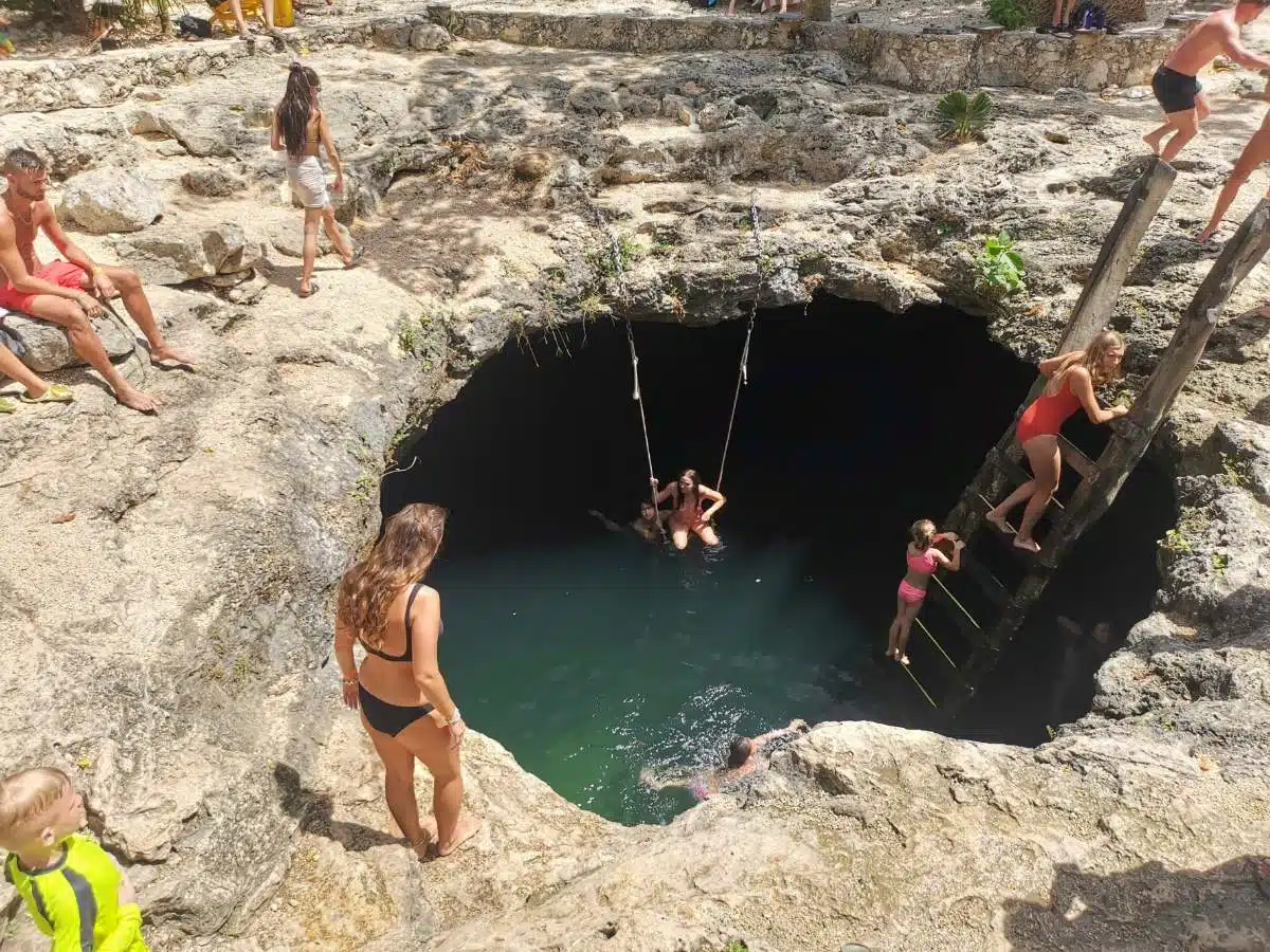 Cenote Calavera