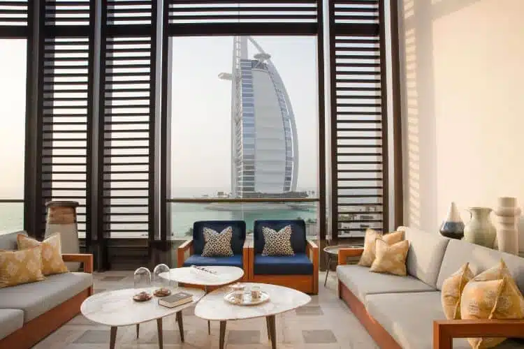 Eine Reise zu den schönsten Hotelzimmern: Sweet Suite Dreams 5 Jumeirah Al Naseem_Royal Suite - Terrace_©Jumeirah Hotels & Resorts.