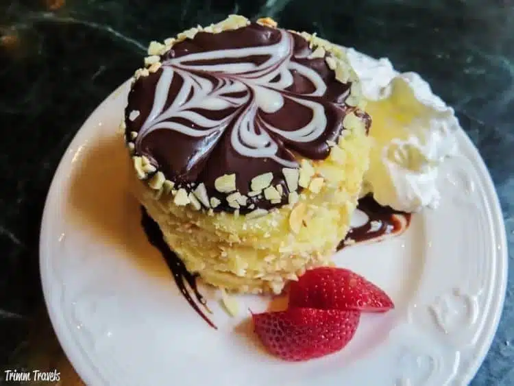 Des Choses Amusantes à Faire à Boston Trimm Travels Boston Cream Pie Original