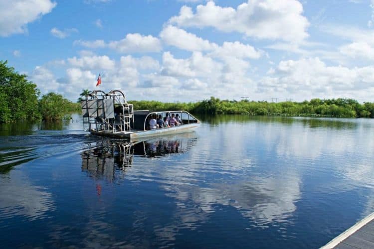 Airboat-Heading-Out
