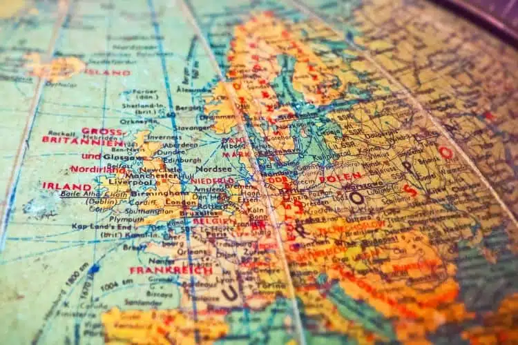 How many countries are there in the world?