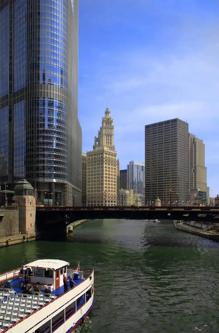 Ultimate List of Best things to do in Chicago 23 One of the best things to do in Chicago is joining a Boat tour on the Chicago River