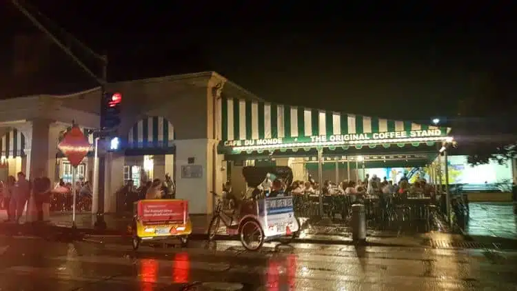 Café Del Mundo 1