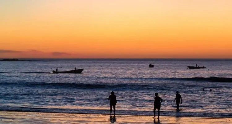 Tramonto A Tamarindo Beach