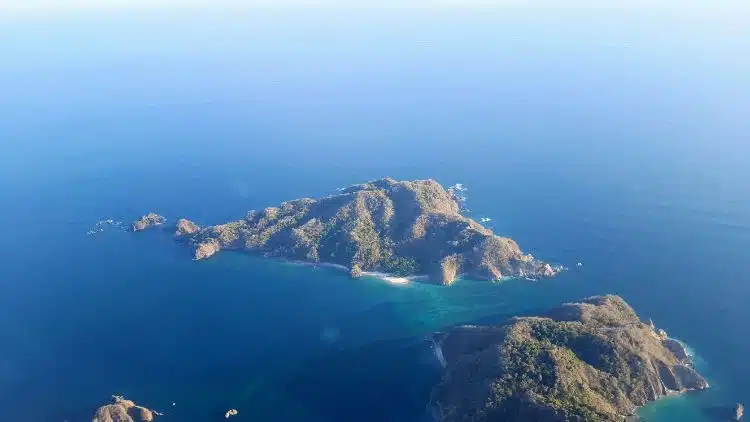 Isla_Tortuga_-_Panoramio_(1)