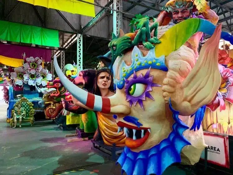 El Mundo Del Mardi Gras
